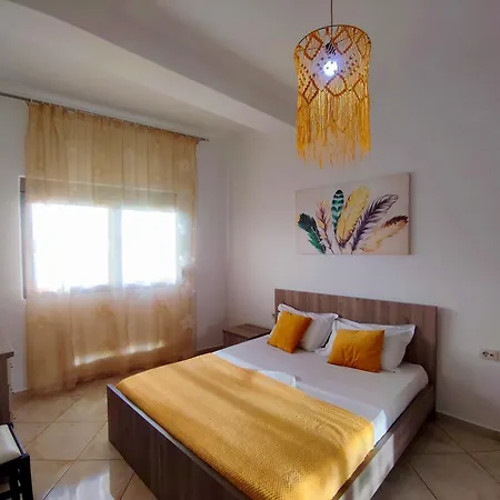 Yellow Perfekt Apartment- Piekny Widok Na Korfu Apartment Sarande